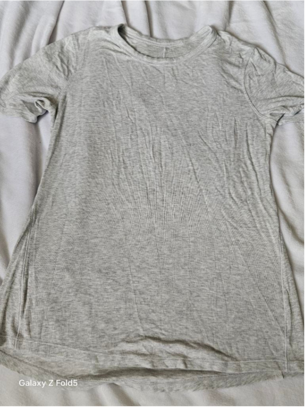 Women's Lululemon Gray Ribbed Short Sleeve Tee Standard S